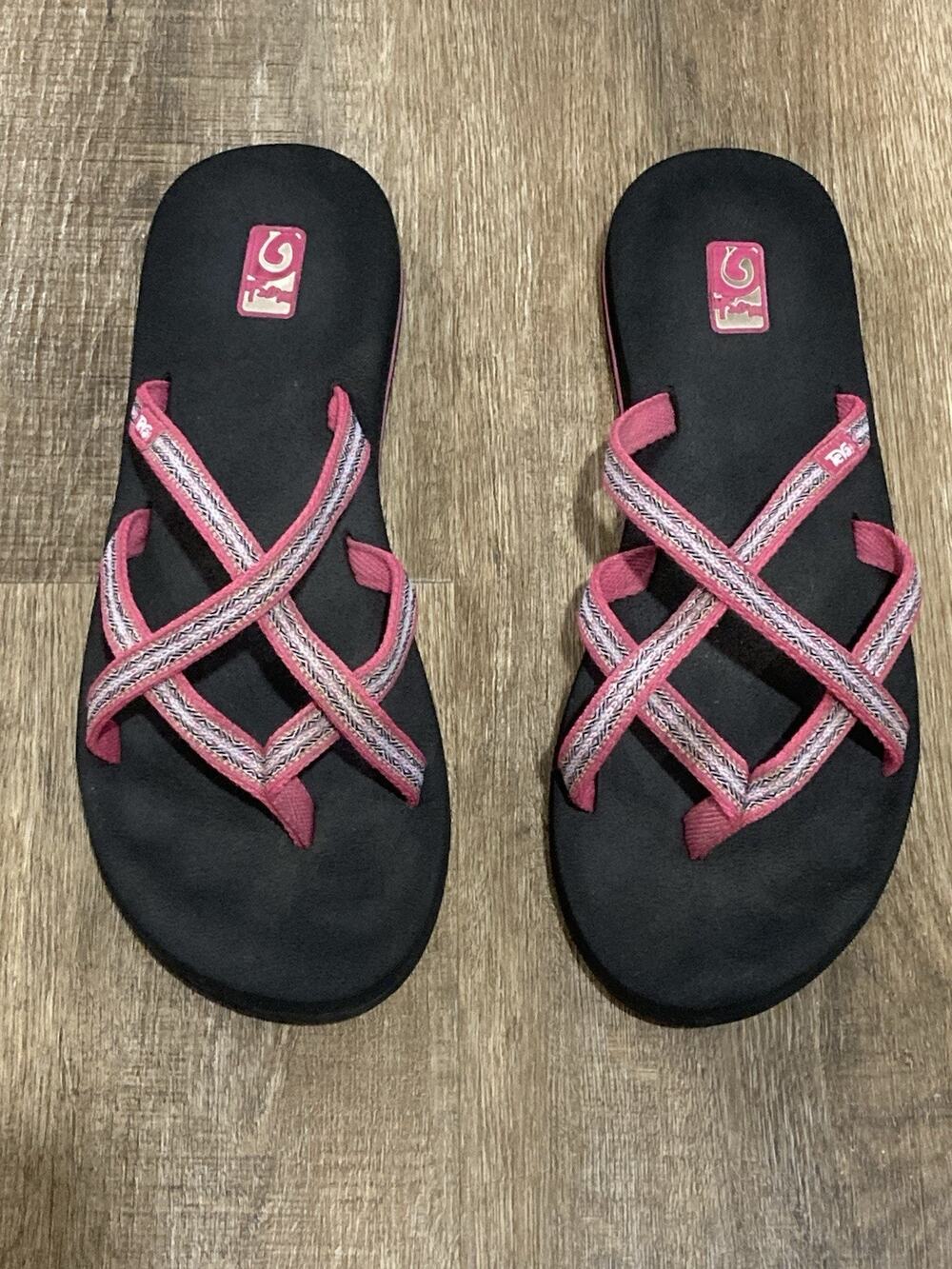 Teva Olowahu Strappy Aztec Sandals Womans Sz 9 Pink Flip Flops Slides Granola